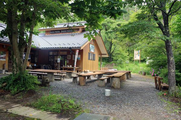 滝川の里広場